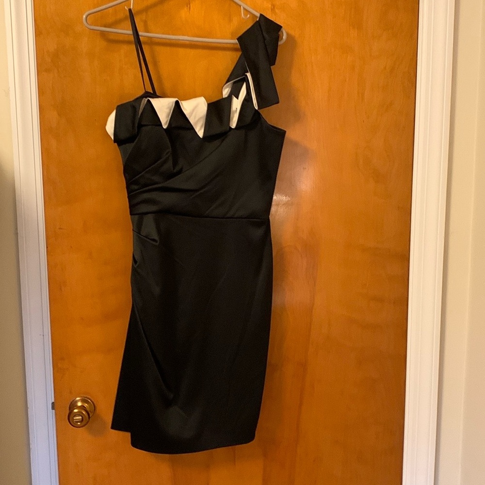 Elegant Black and Cream One-Shoulder Dress